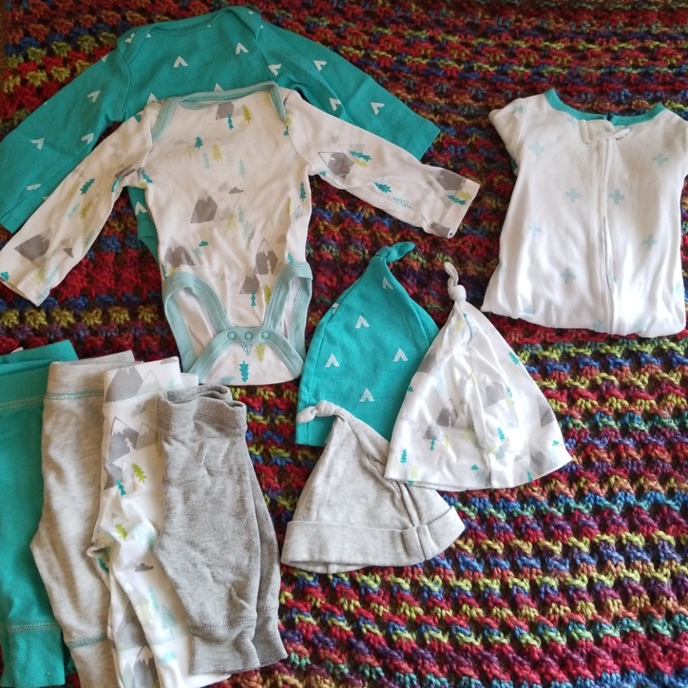 Newborn clothing set